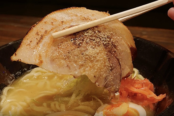 三軒茶屋 BAR TRIANGLE チャーシュー