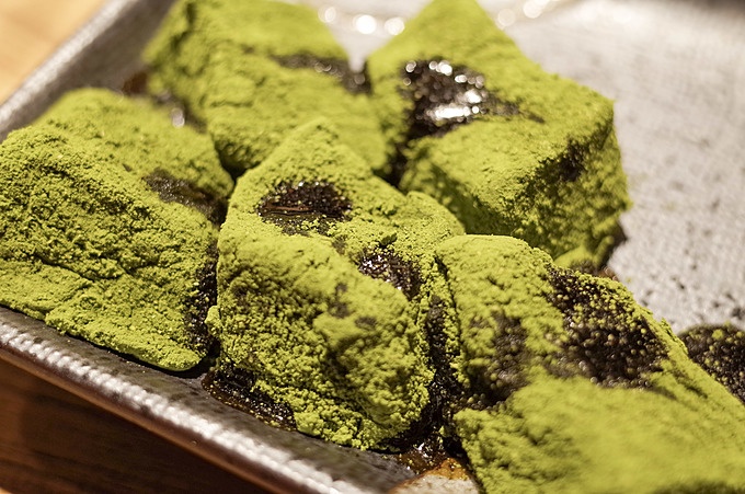 新宿のラム専門ひとり焼肉(ジンギスカン)「LAMB ONE(ラムワン)」の抹茶わらび餅