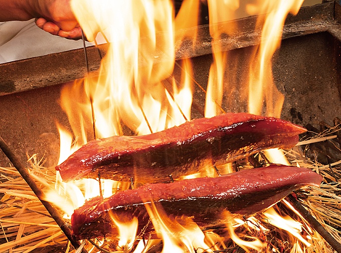 お魚総本家 池袋西口店の「藁焼き」画像
