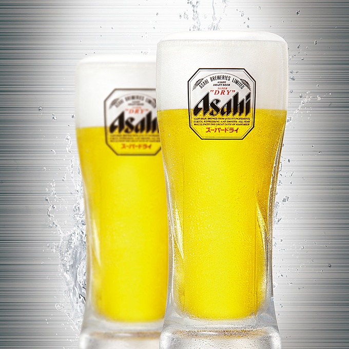 『EXBAR TOKYO』のダイニングエリア『BLUE HOUR DINING』のビール画像