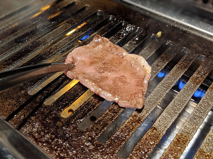 カルビの美味しい焼き方(ガス)_上カルビの焼き方手順4
