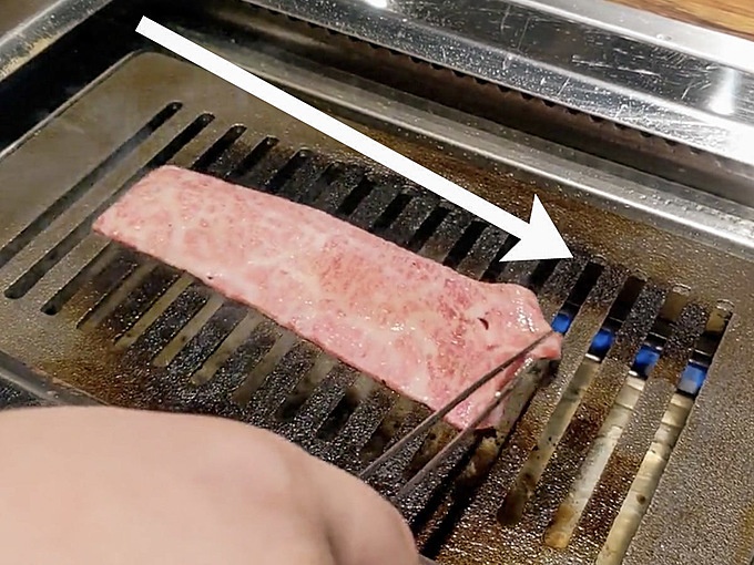 カルビの美味しい焼き方(ガス)_特上カルビの焼き方手順2
