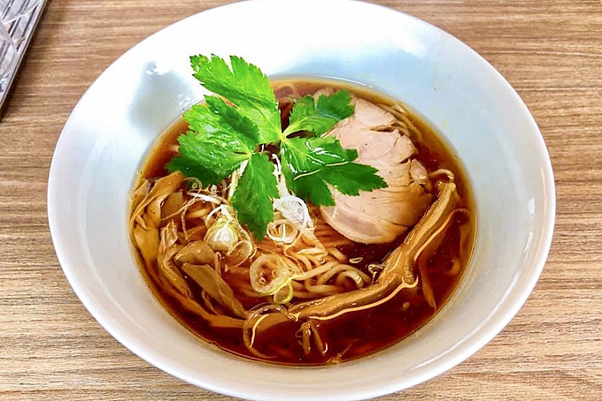 2019年オープンした東京の新店『中華そば 和渦 TOKYO』の「醤油そば」