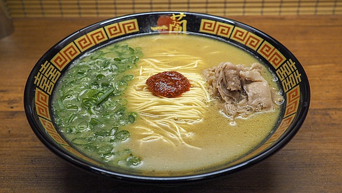 2019年オープンした東京の新店『一蘭 西新宿店』の「100%とんこつ不使用ラーメン」