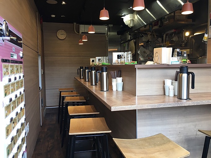 らーめん子うさぎ 大塚店 店舗内観