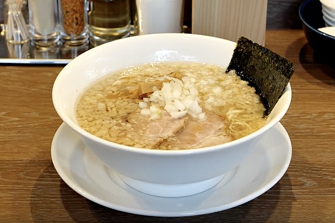 市ヶ谷 中華そばコヨシ 背脂中華そば