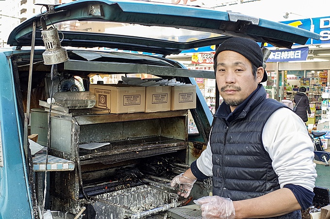 東伏見と吉祥寺の移動販売たい焼き店『鯛焼きのよしかわ』の店主、吉川好英さん
