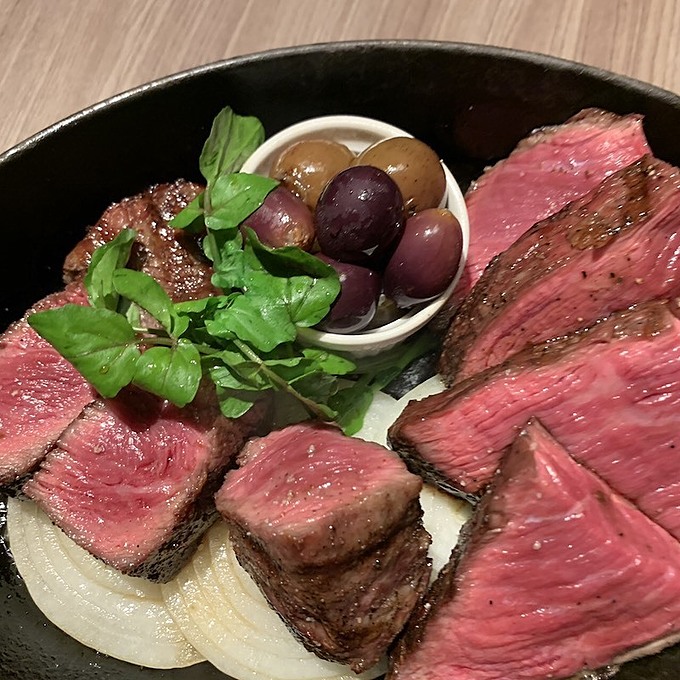 赤坂『ニクバルCARNIVOR』の会津フェア、会津牛赤身ステーキ