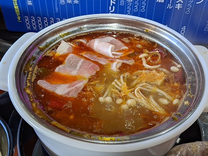 大久保駅の回転火鍋の店『辣幸子回転火鍋』の肉