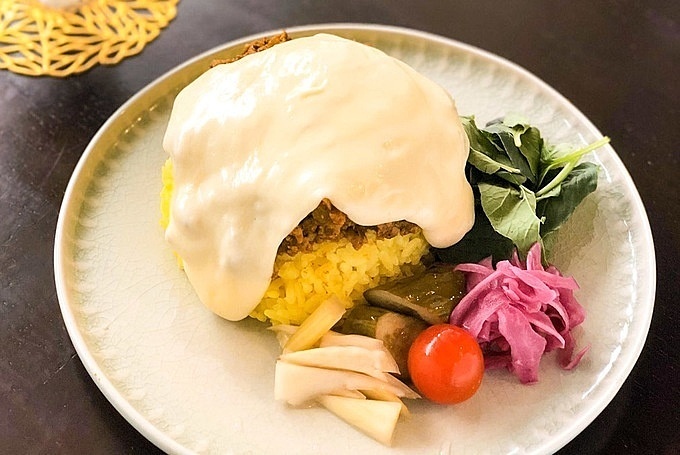 東京都新宿区西早稲田・高田馬場のカレー専門店『Spice Curry&Cafe scent』のラクレット×キーマカレー