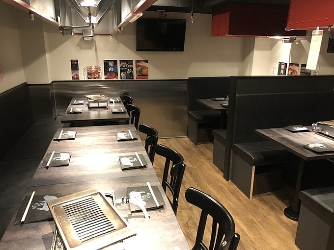 渋谷の焼肉店『もぐり』の内観