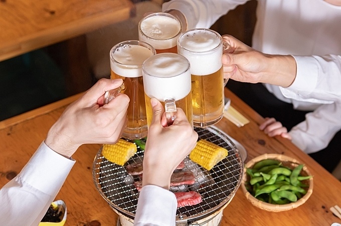 全国の情熱ホルモンで開催中の「喫煙者限定お詫びキャンペーン」のドリンクイメージ写真