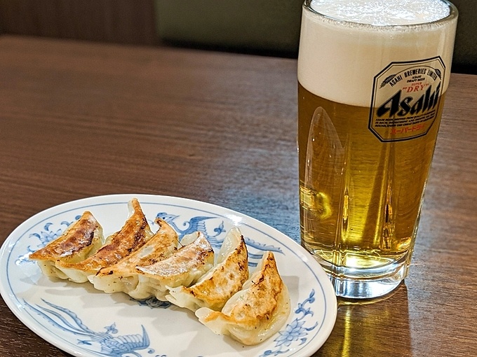 「ギョウザ定期券」を初めた、中華料理チェーンの『福しん』のビールと餃子のちょい呑みセット