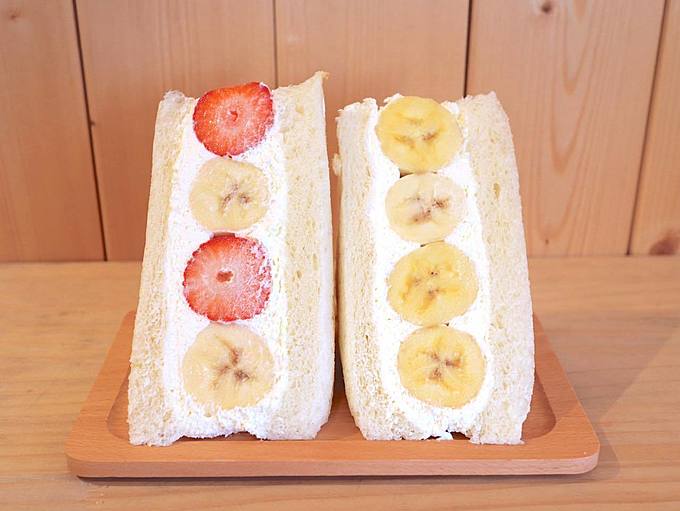 とうきょうスカイツリー駅そば、向島「バナナファクトリー」のバナナサンドイッチ