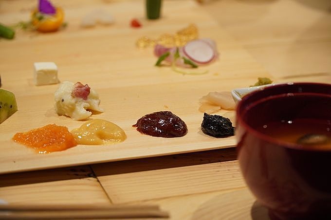 大阪・日本橋『ののの』の手巻き寿司の調味料