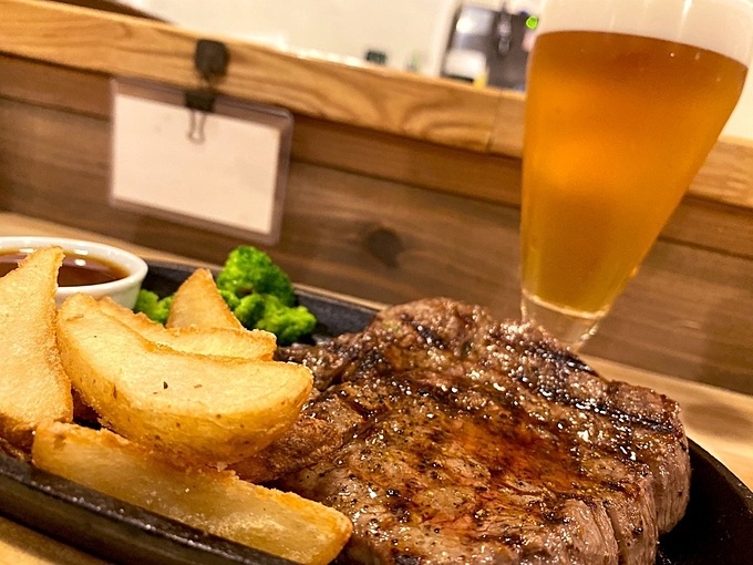 東京都新宿区高田馬場にあるビアレストラン『高田馬場ビール工房』のブラックアンガス牛のプレミアムステーキ