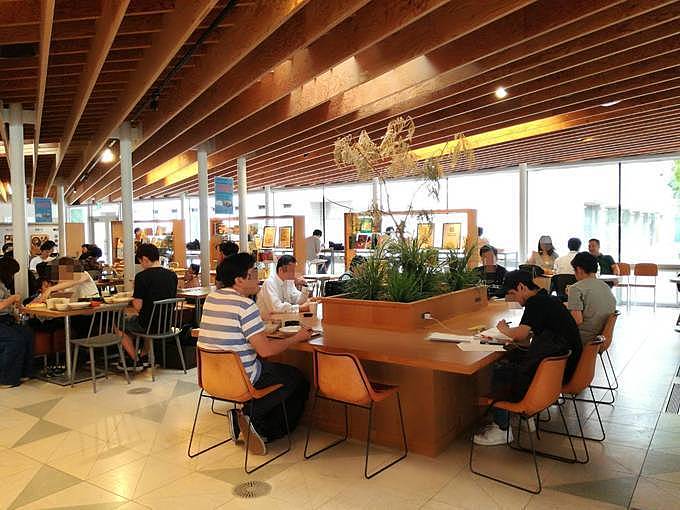 千葉商科大学の学食『The University DINING』