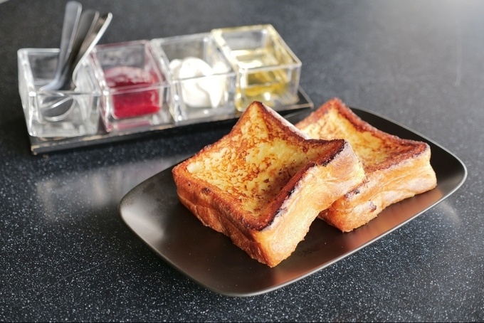 胸きゅんスイーツをテラス席で 贅沢アフタヌーンティーが三条 マーサーブランチ に登場 Favy ファビー