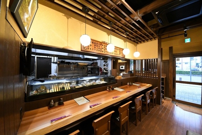 岐阜県・大垣の居酒屋『寿司居酒屋 海座~SHIZA~』の内観