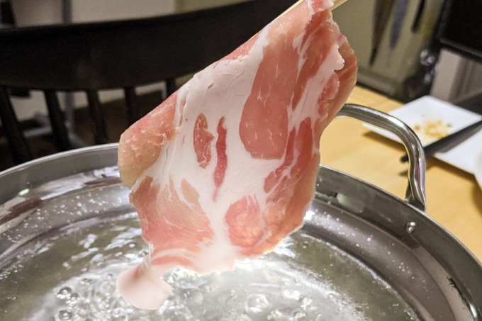 六白黒豚専門通販サイト『トンテキ元気』のしゃぶしゃぶ肉のリフト