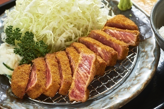 新宿でおひとり様利用のGoToEatにおすすめのお店『牛かつもと村』