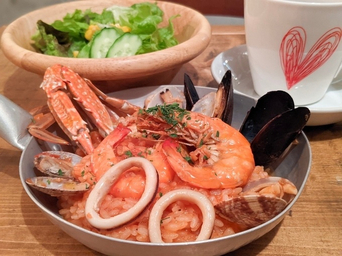 「魚介類のトマトリゾット」