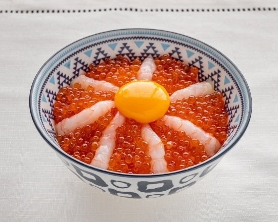 「インスタ映え!甘えびいくらの紅白丼」