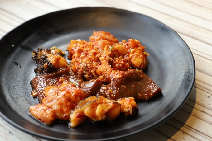 神田 休日は12時から 大人のドリンクバーで飲み放題の とらじ亭 で昼飲みを決めろ Favy ファビー