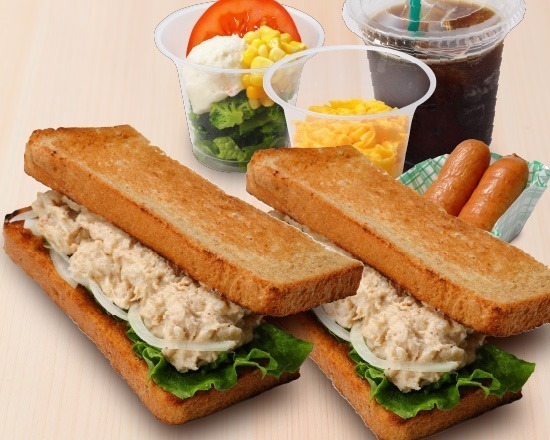 モーニングが人気!午前7時から営業しているデリバリー対応もOK!瑞江駅のカフェ『MORIVA COFFEE』の「ハムレタスサンドイッチ」