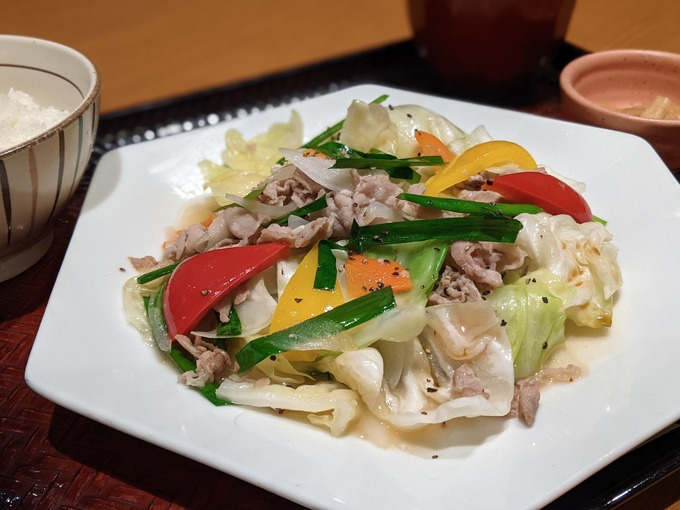 「豚と野菜の塩麹炒め」
