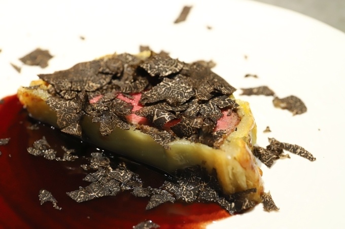 完全会員制の“焼かない焼肉店”『29ON』の「原価100%祭り」の写真